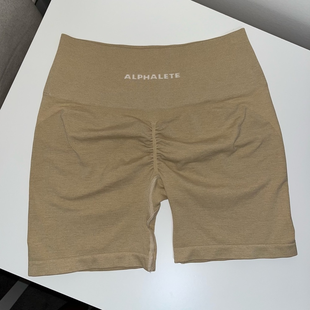 Alphalete Amplify Short 4.5”